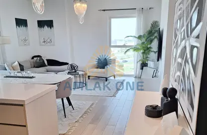 Apartment - 3 Bedrooms - 3 Bathrooms for sale in Waters Edge - Yas Island - Abu Dhabi