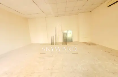 Shop - Studio for rent in Shabiya - Mussafah - Abu Dhabi