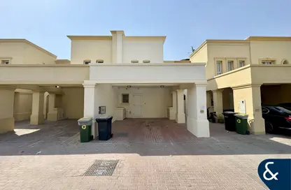 فيلا - 2 غرف نوم - 3 حمامات للايجار في الينابيع 7 - الينابيع - دبي