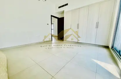 Apartment - 1 Bedroom - 2 Bathrooms for rent in Jumeirah Garden City - Al Satwa - Dubai