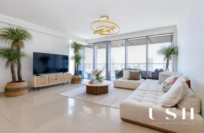 Apartment - 3 Bedrooms - 3 Bathrooms for rent in Boulevard Point - Downtown Dubai - Dubai