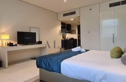 Apartment - 1 Bathroom for sale in The Cosmopolitan - Business Bay - Dubai