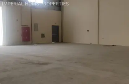 Warehouse - Studio - 1 Bathroom for rent in Umm Al Thuoob - Umm Al Quwain