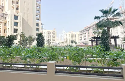 Apartment - 3 Bedrooms - 3 Bathrooms for rent in Al Jazi 4 - Madinat Jumeirah Living - Umm Suqeim - Dubai