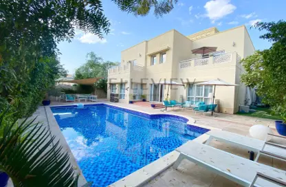 Villa - 6 Bedrooms - 7 Bathrooms for rent in Meadows 5 - Meadows - Dubai