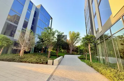 شقة - 2 غرف نوم - 3 حمامات للايجار في ذا جيت 2 - الجادة - الشارقة