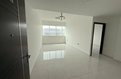 Apartment - 1 Bedroom - 2 Bathrooms for rent in Ajman Corniche Residences - Ajman Corniche Road - Ajman