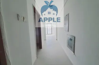 شقة - 2 غرف نوم - 3 حمامات للايجار في الجادة - الشارقة