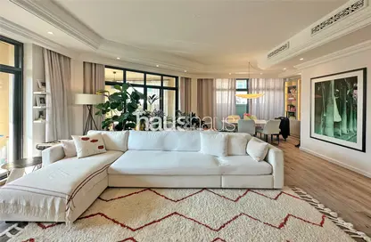 Living Room image for: Apartment - 2 Bedrooms - 2 Bathrooms for sale in Attareen Residences - The Old Town Island - Downtown Dubai - Dubai, Image 1