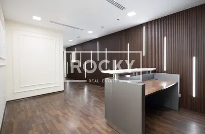 مكتب - استوديو للايجار في برج ريجال - الخليج التجاري - دبي