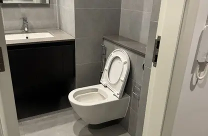 Apartment - Studio - 1 Bathroom for rent in Aljada - Sharjah