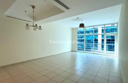 Apartment - 1 Bedroom - 2 Bathrooms for rent in Bay Square Building 9 - Bay Square - Business Bay - Dubai
