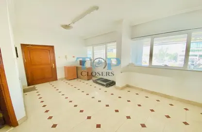 Apartment - 1 Bedroom - 2 Bathrooms for rent in Central District - Al Ain