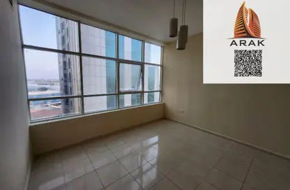 شقة - غرفة نوم - 1 حمام للايجار في أورينت تاور 1 - أورينت تاور - البستان - عجمان