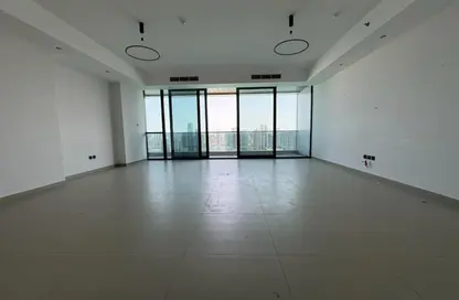 Apartment - 3 Bedrooms - 3 Bathrooms for rent in La Plage Tower - Al Mamzar - Sharjah - Sharjah