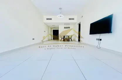 Apartment - 1 Bedroom - 2 Bathrooms for rent in Jumeirah Garden City - Al Satwa - Dubai