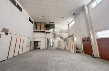 مستودع - استوديو للايجار في القوز 1 - القوز - دبي