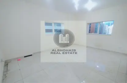 Apartment - 1 Bedroom - 2 Bathrooms for rent in Tourist Club Area - Abu Dhabi