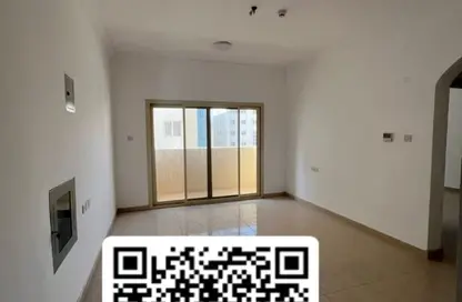 شقة - غرفة نوم - 2 حمامات للايجار في القليعة - الشرق - الشارقة شقة - غرفة نوم - 2 حمامات للايجار في القليعة - الشرق - الشارقة