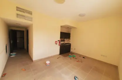 Apartment - Studio - 1 Bathroom for rent in Al Rashidiya Towers - Ajman Downtown - Ajman