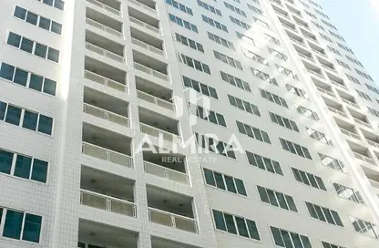 Apartment - 1 Bedroom - 2 Bathrooms for rent in Corniche Tower - Corniche Road - Abu Dhabi