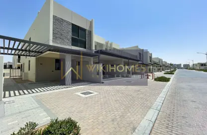 Townhouse - 3 Bedrooms - 5 Bathrooms for sale in Zinnia - The Roots DAMAC Hills 2 - Damac Hills 2 - Dubai