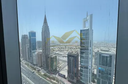 شقة - 2 غرف نوم - 3 حمامات للايجار في برج توينتي فرست سينشري - شارع الشيخ زايد - دبي