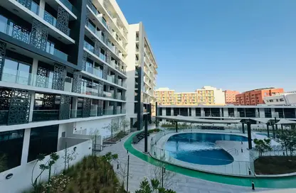 Apartment - 2 Bedrooms - 2 Bathrooms for rent in The Gate - Masdar City - Abu Dhabi