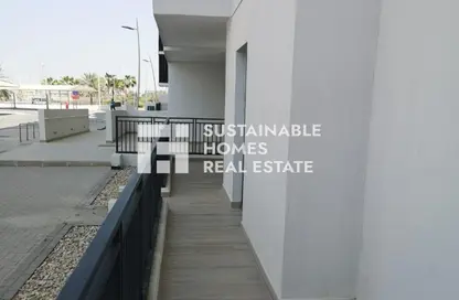 Apartment - 2 Bedrooms - 2 Bathrooms for rent in Waters Edge - Yas Island - Abu Dhabi