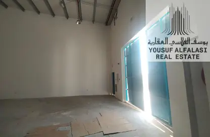 Warehouse - Studio - 1 Bathroom for rent in Al Sajaa Industrial - Al Sajaa - Sharjah