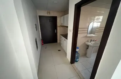 Apartment - Studio - 1 Bathroom for rent in Al Naemiya Tower 2 - Al Naemiya Towers - Al Nuaimiya - Ajman