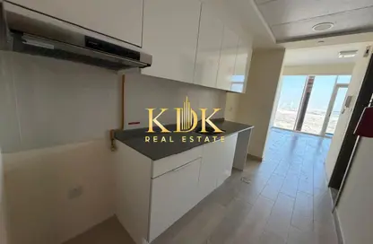 شقة - 1 حمام للايجار في بلوم تاورز سي - ابراج بلووم - الضاحية 10 - قرية جميرا الدائرية - دبي