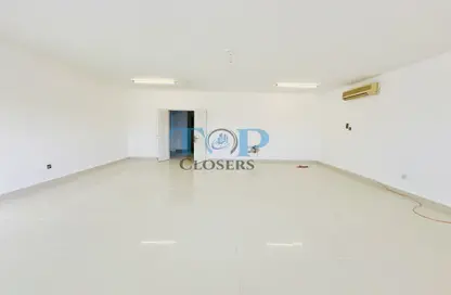 Apartment - 3 Bedrooms - 3 Bathrooms for rent in Central District - Al Ain
