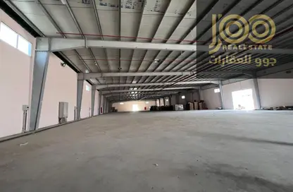 مستودع - استوديو - 8 حمامات للايجار في أم الثعوب - أم القيوين