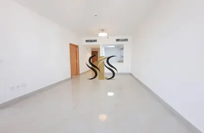 Apartment - 1 Bedroom - 2 Bathrooms for rent in Barsha Business Square - Al Barsha 1 - Al Barsha - Dubai