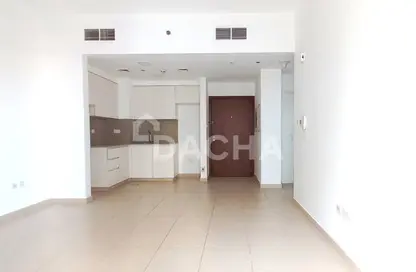 Apartment - 1 Bedroom - 1 Bathroom for sale in Hayat Boulevard-2A - Hayat Boulevard - Town Square - Dubai