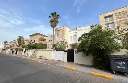 Villa - 4 Bedrooms - 4 Bathrooms for rent in 20 Villas Project - Al Khalidiya - Abu Dhabi