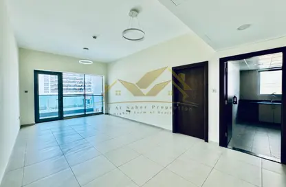 Apartment - 1 Bedroom - 2 Bathrooms for rent in Jumeirah Garden City - Al Satwa - Dubai