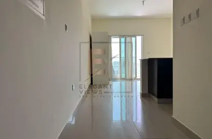 شقة - 1 حمام للبيع في المساكن الحمراء - مدينة دبي الرياضية - دبي