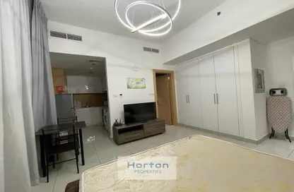 شقة - 1 حمام للايجار في ذا سكوير تاور - قرية الجميرا سركل - دبي