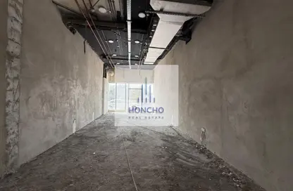 Shop - Studio for rent in Jumeirah Garden City - Al Satwa - Dubai