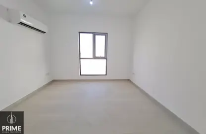 شقة - 1 حمام للايجار في مركز محمد بن زايد - مدينة محمد بن زايد - أبوظبي