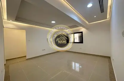 شقة - غرفة نوم - 1 حمام للايجار في شارع المطار - أبوظبي