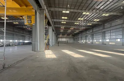 Warehouse - Studio - 4 Bathrooms for rent in Dubai Industrial City - Dubai