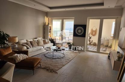 Apartment - 2 Bedrooms - 2 Bathrooms for sale in Al Khudrawi - Shoreline Apartments - Palm Jumeirah - Dubai