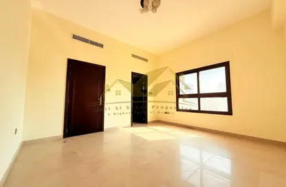 Apartment - 2 Bedrooms - 3 Bathrooms for rent in Al Raffa - Bur Dubai - Dubai