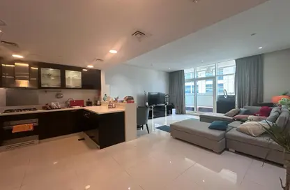 Apartment - 1 Bedroom - 2 Bathrooms for sale in Bay's Edge - Business Bay - Dubai