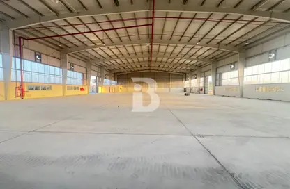 Warehouse - Studio for rent in Saih Shuaib 3 - Dubai Industrial City - Dubai