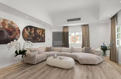 Villa - 4 Bedrooms - 5 Bathrooms for rent in Umm Al Sheif Villas - Umm Al Sheif - Dubai