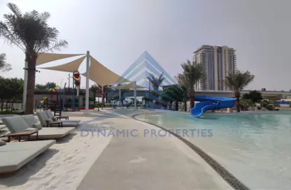 صورة لـ حوض سباحة شقة - غرفة نوم - 1 حمام للايجار في بريث - جريك بيتش - ميناء خور دبي (ذا لاجونز) - دبي ، صورة رقم 1